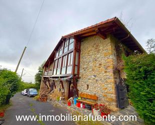 Vista exterior de Casa o xalet en venda en Artzentales amb Calefacció, Jardí privat i Traster