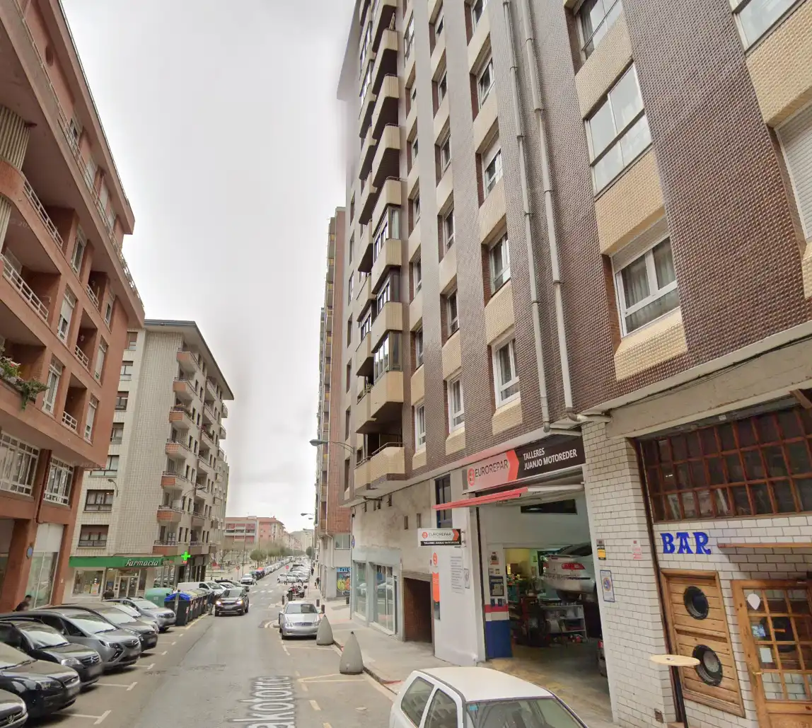 Individual for sale in Larrakotorre Kalea