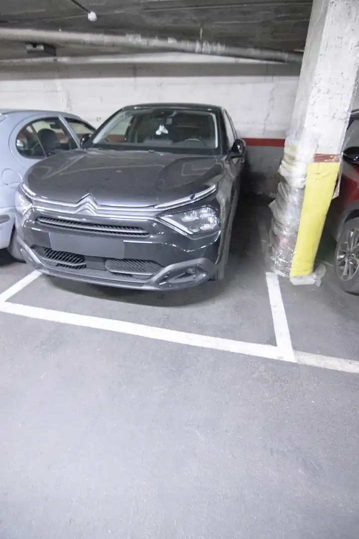 Parking de Piso en venta en Barcelona con Calefacción