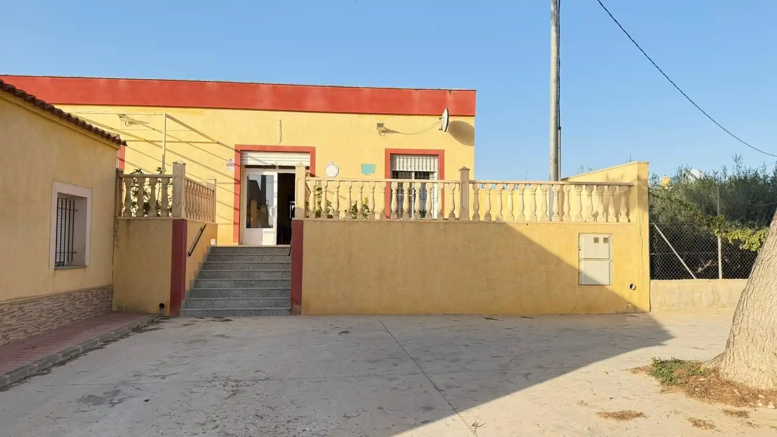 Vista exterior de Local en venda en Fuente Álamo de Murcia