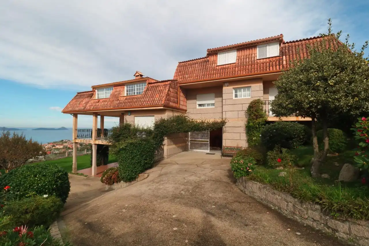 Casa con piscina en venta en Rua Acebo