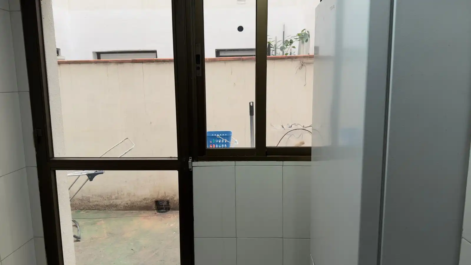 Terraza de Piso para compartir en Granada con Calefacción, Terraza y Amueblado