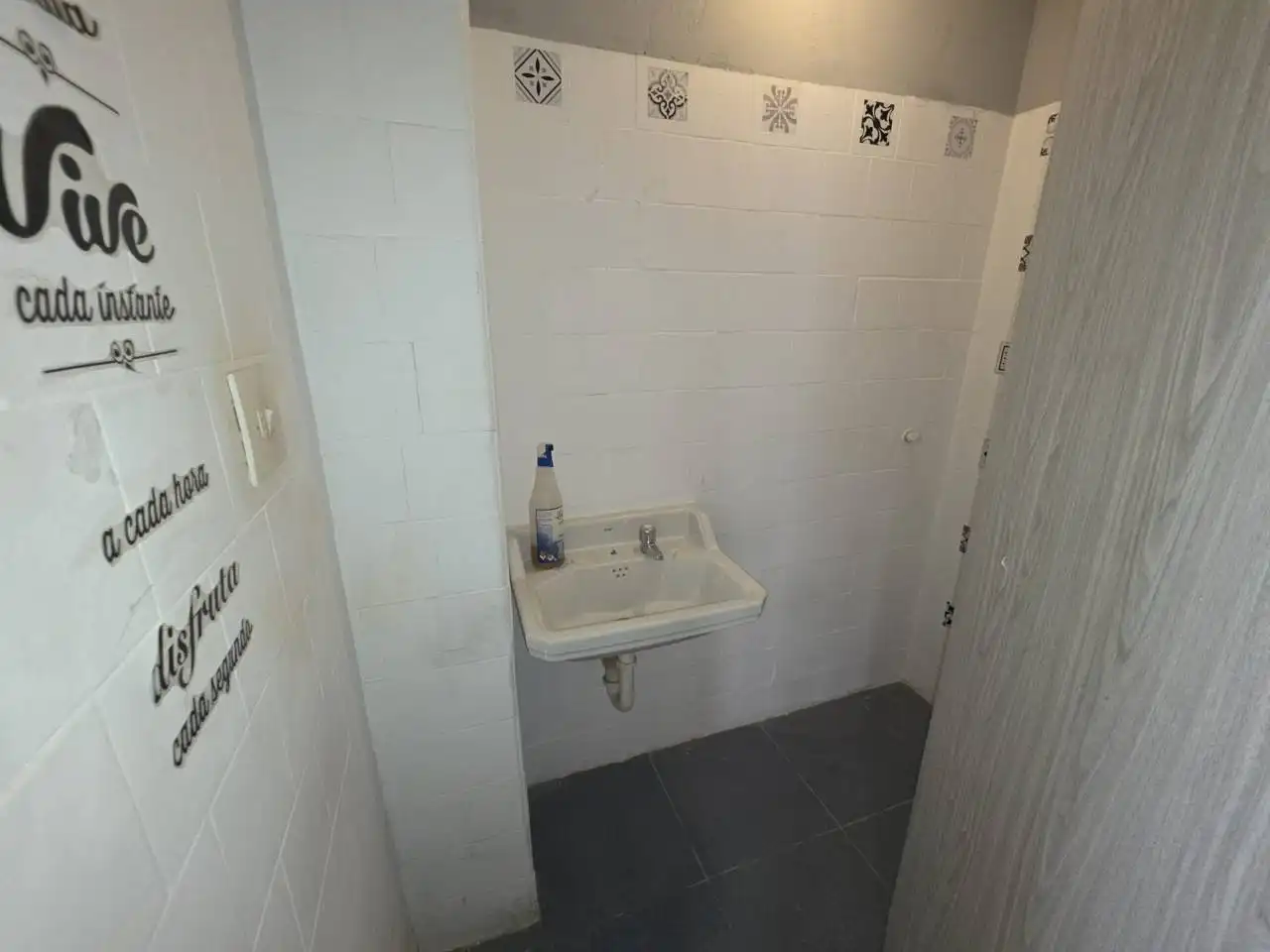 Baño de Local de alquiler en Albacete