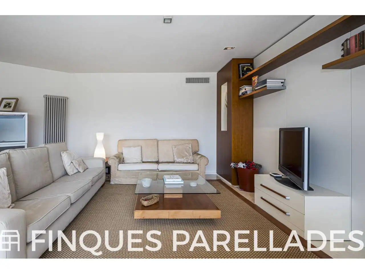 Living room of Flat for sale in Sitges  with Air Conditioner, Heating and Terrace