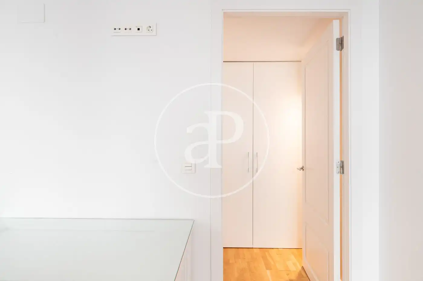 Piso en venta en Barcelona con Aire acondicionado, Calefacción y Balcón