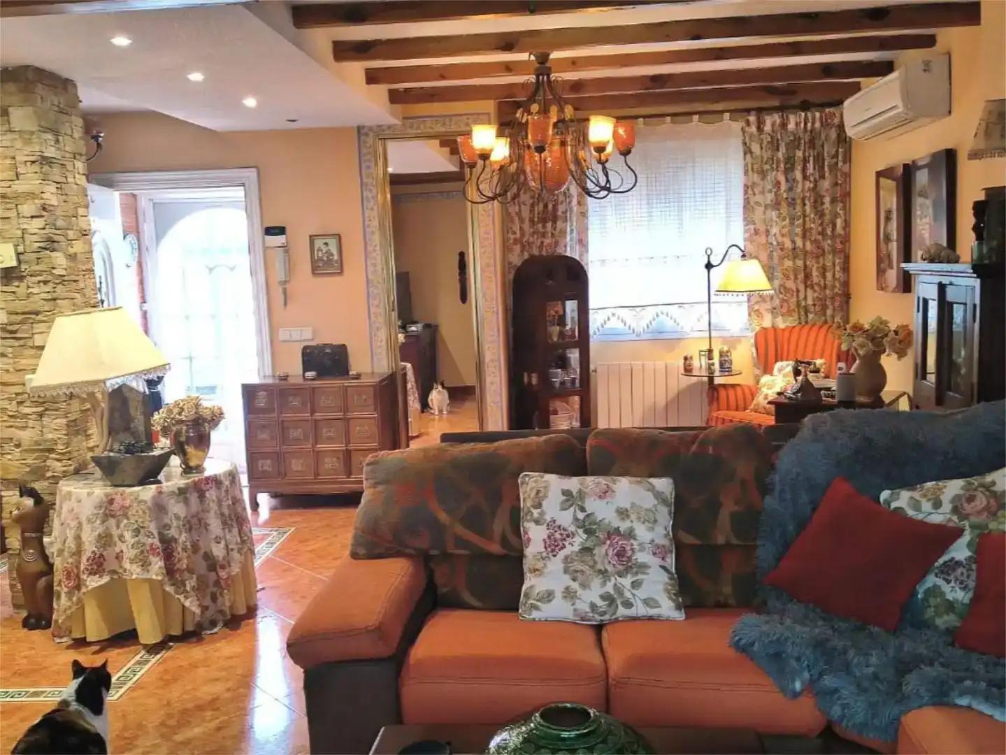 Living room of Flat for sale in Getafe  with Air Conditioner, Swimming Pool and Balcony