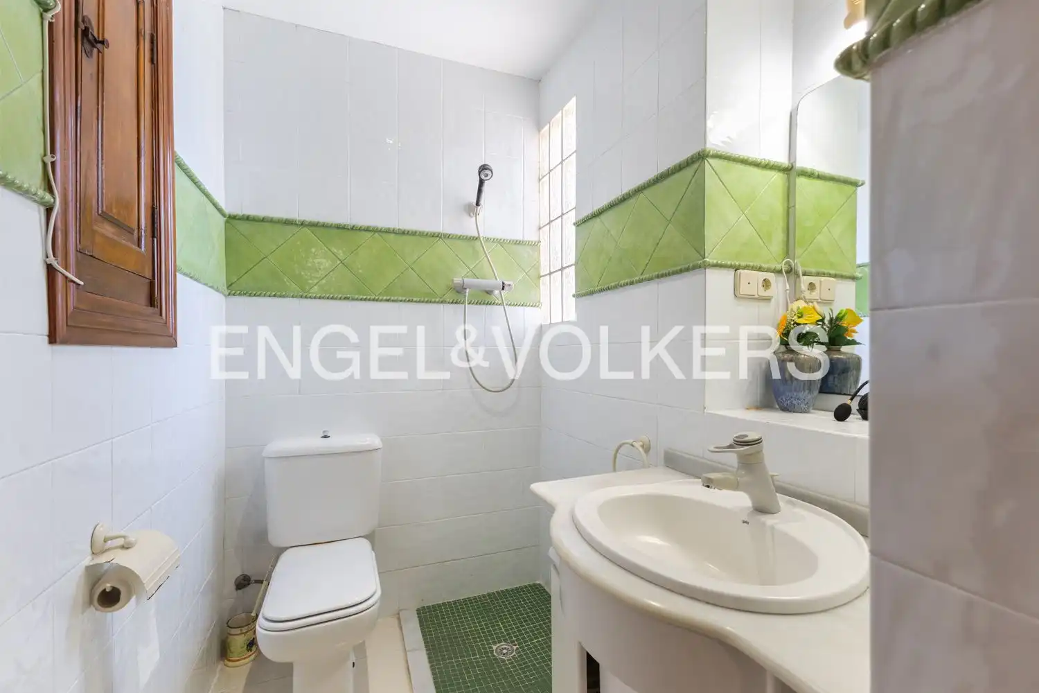 Baño de Casa o chalet en venta en Paterna con Aire acondicionado, Calefacción y Jardín privado