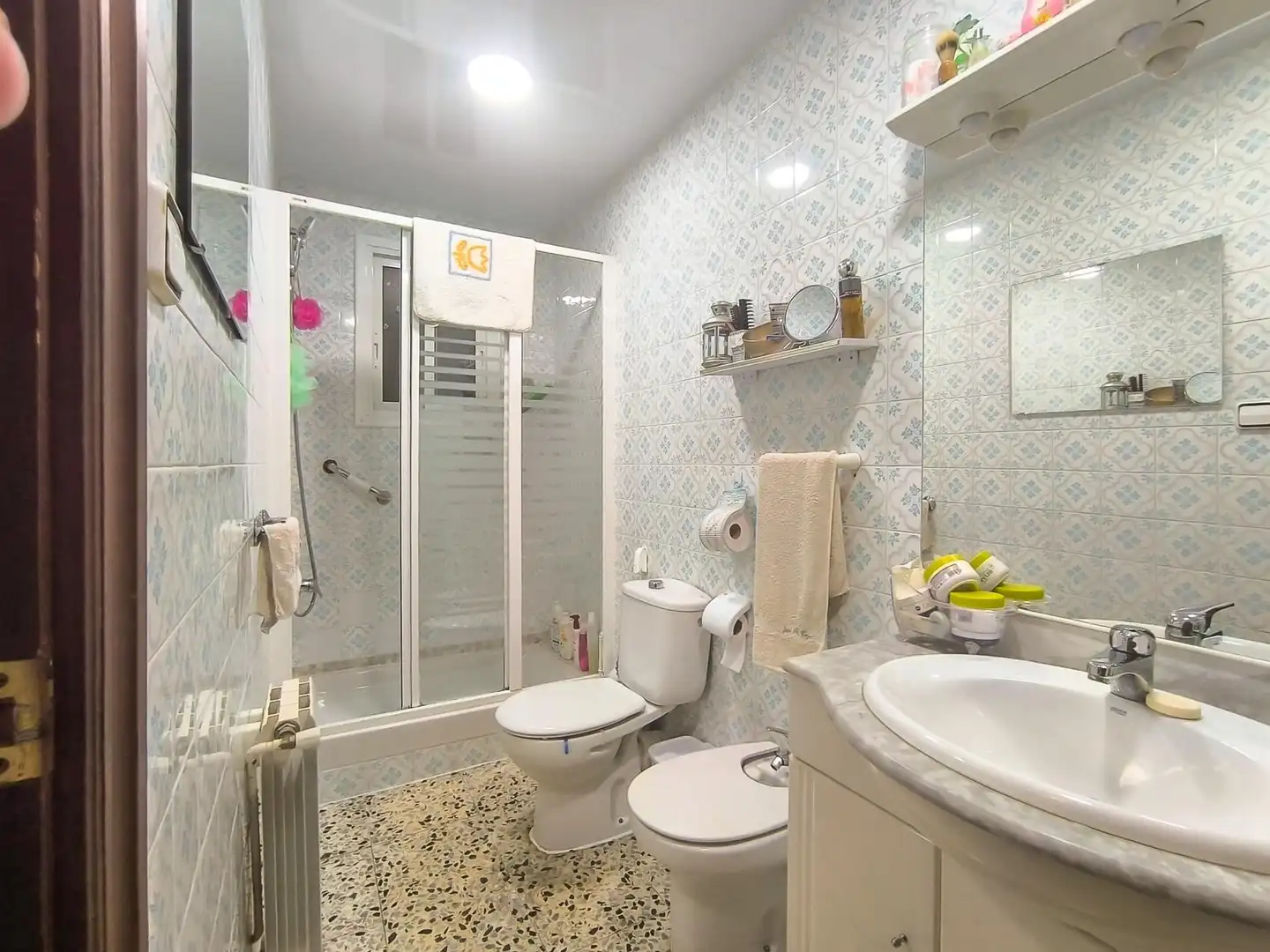 Bathroom of Flat for sale in Terrassa  with Air Conditioner and Heating