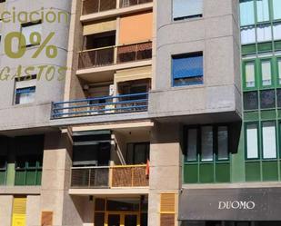 Exterior view of Flat for sale in  Sevilla Capital  with Air Conditioner and Balcony