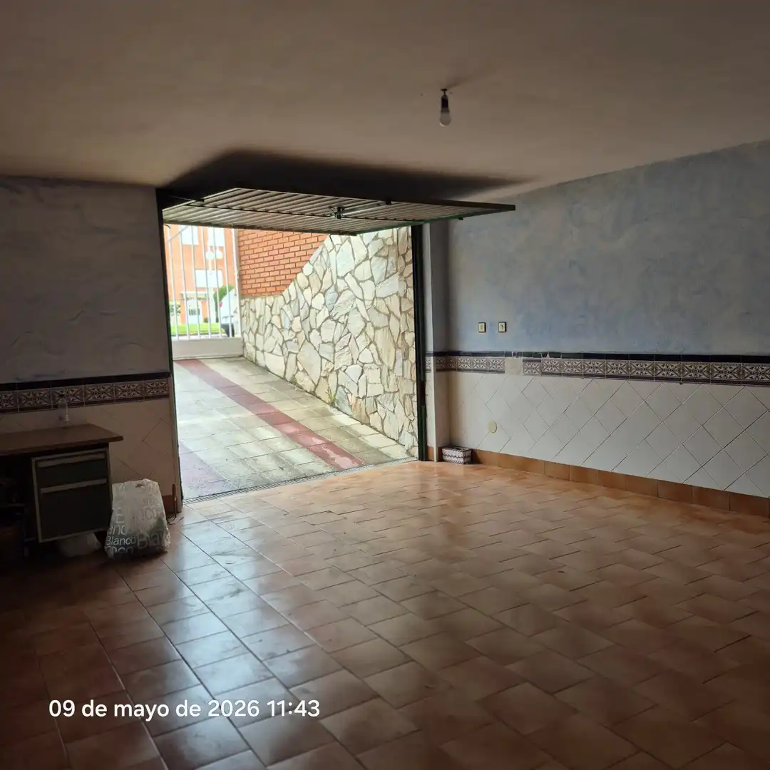 Casa o xalet en venda en San Andrés del Rabanedo amb Calefacció, Jardí privat i Parquet