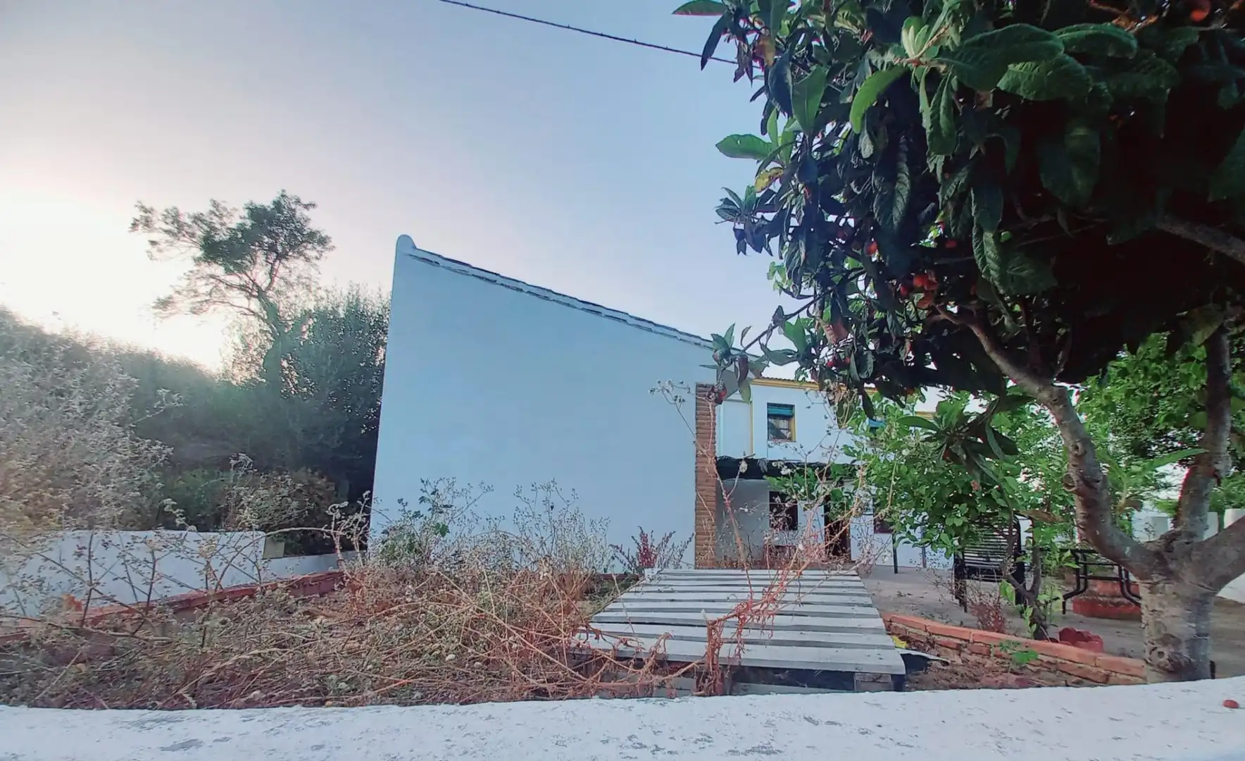 Vista exterior de Casa adosada en venta en Comares con Terraza, Trastero y Amueblado