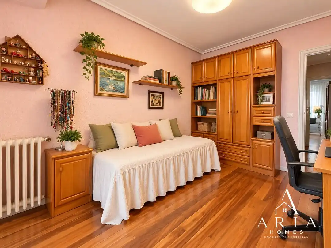 Bedroom of Flat for sale in Bilbao   with Heating, Terrace and Furnished