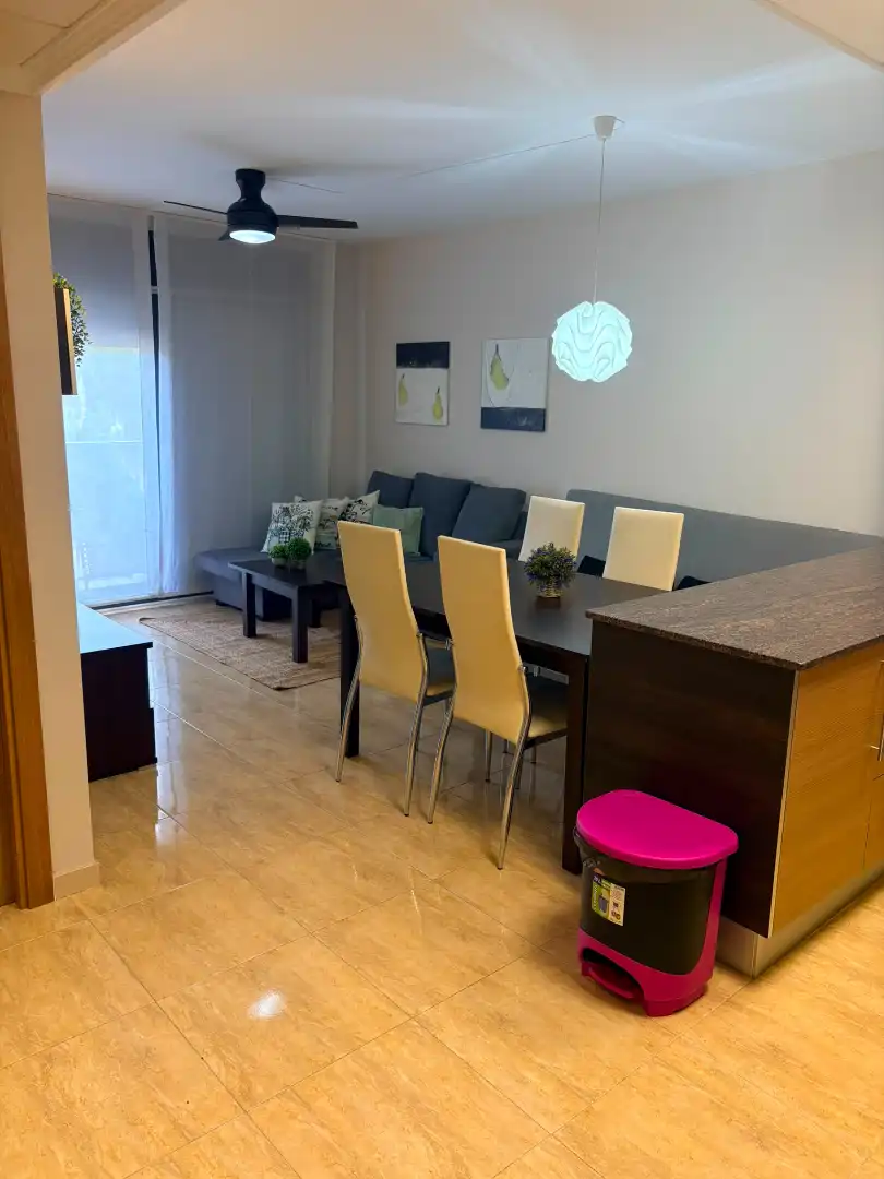 Comedor de Apartamento de alquiler en Vandellòs i l'Hospitalet de l'Infant con Aire acondicionado, Calefacción y Amueblado