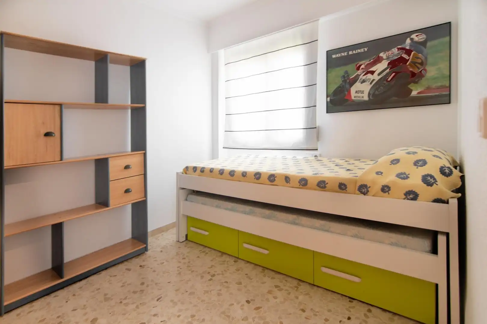 Habitación de Apartamento en venta en Gandia con Terraza y Piscina comunitaria
