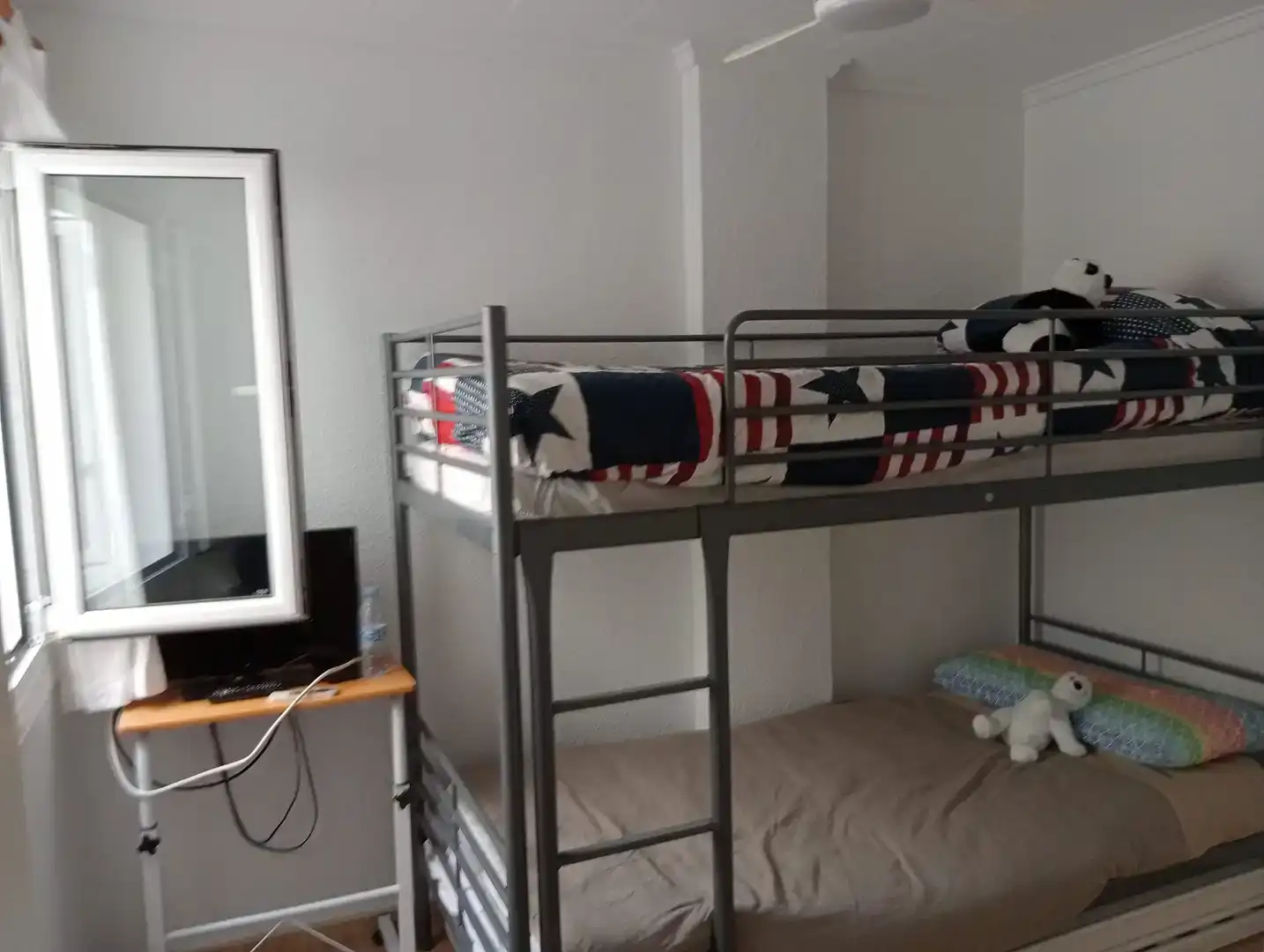Schlafzimmer von Wohnungen zur Miete in Pilar de la Horadada mit Klimaanlage und Balkon