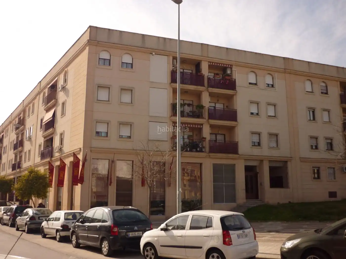 Local comercial de lloguer a Calle Asta 6, imagen 2