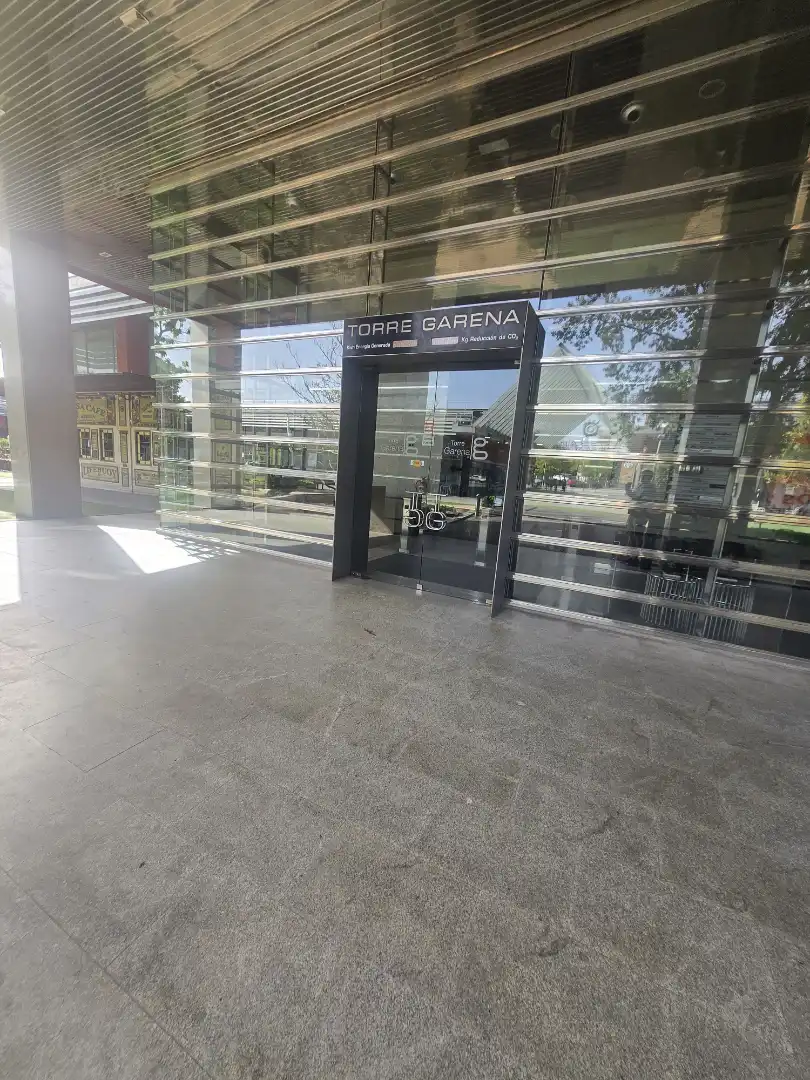 Büro zum Verkauf in Alcalá de Henares mit Klimaanlage, Heizung und Internet