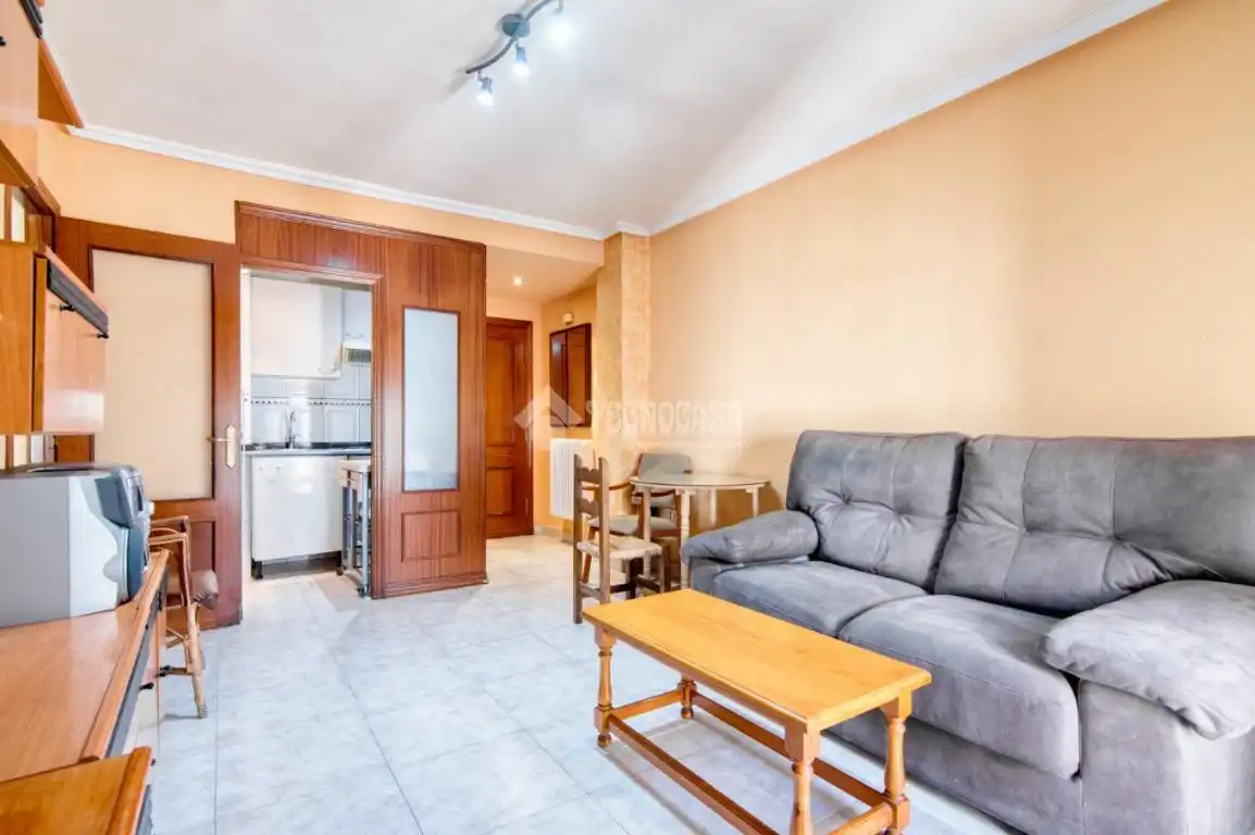Living room of Flat for sale in Salamanca  with Heating and Balcony