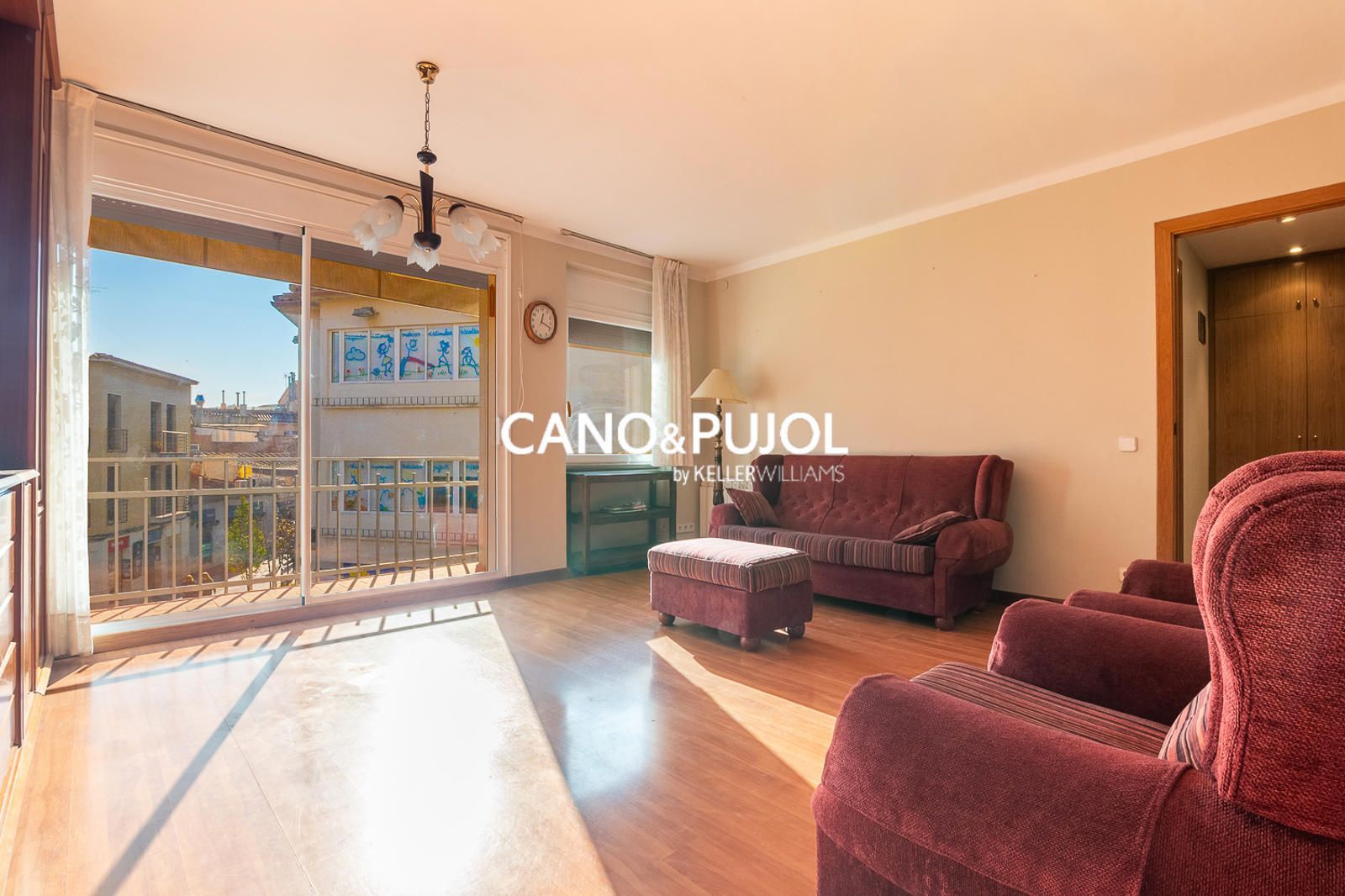 Sala d'estar de Pis de lloguer en Sant Cugat del Vallès amb Calefacció i Moblat