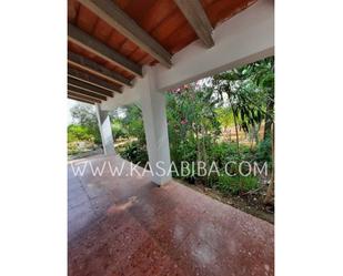 Jardí de Casa o xalet en venda en Chiva amb Jardí privat i Terrassa