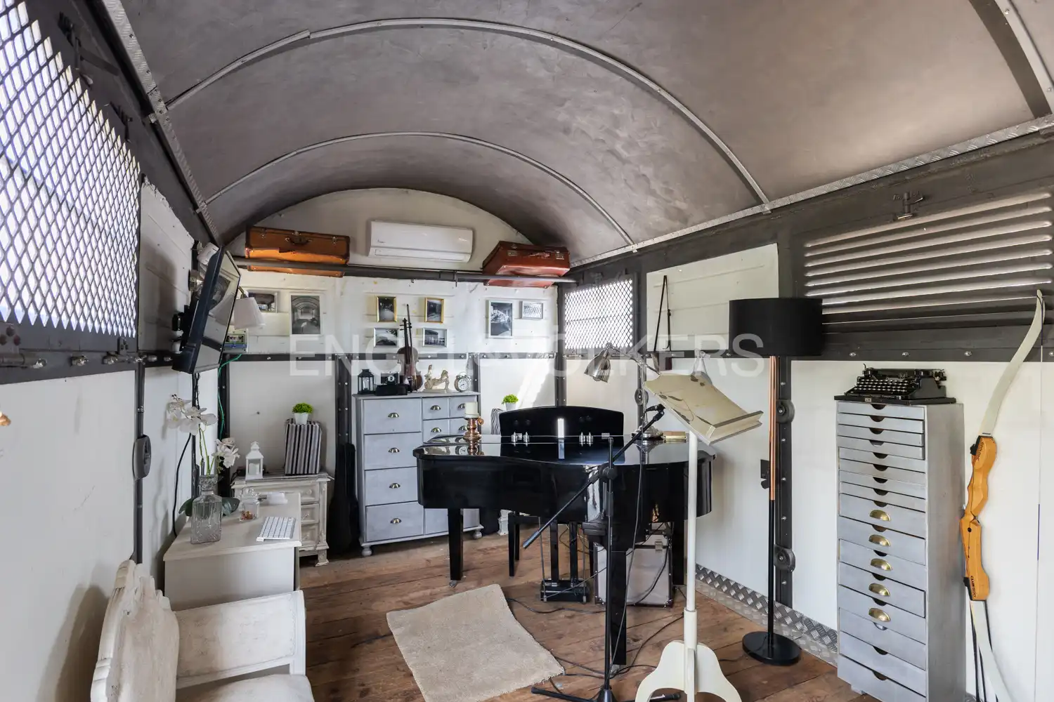 Sala de estar de Casa o chalet en venta en Pedralba con Aire acondicionado, Calefacción y Jardín privado