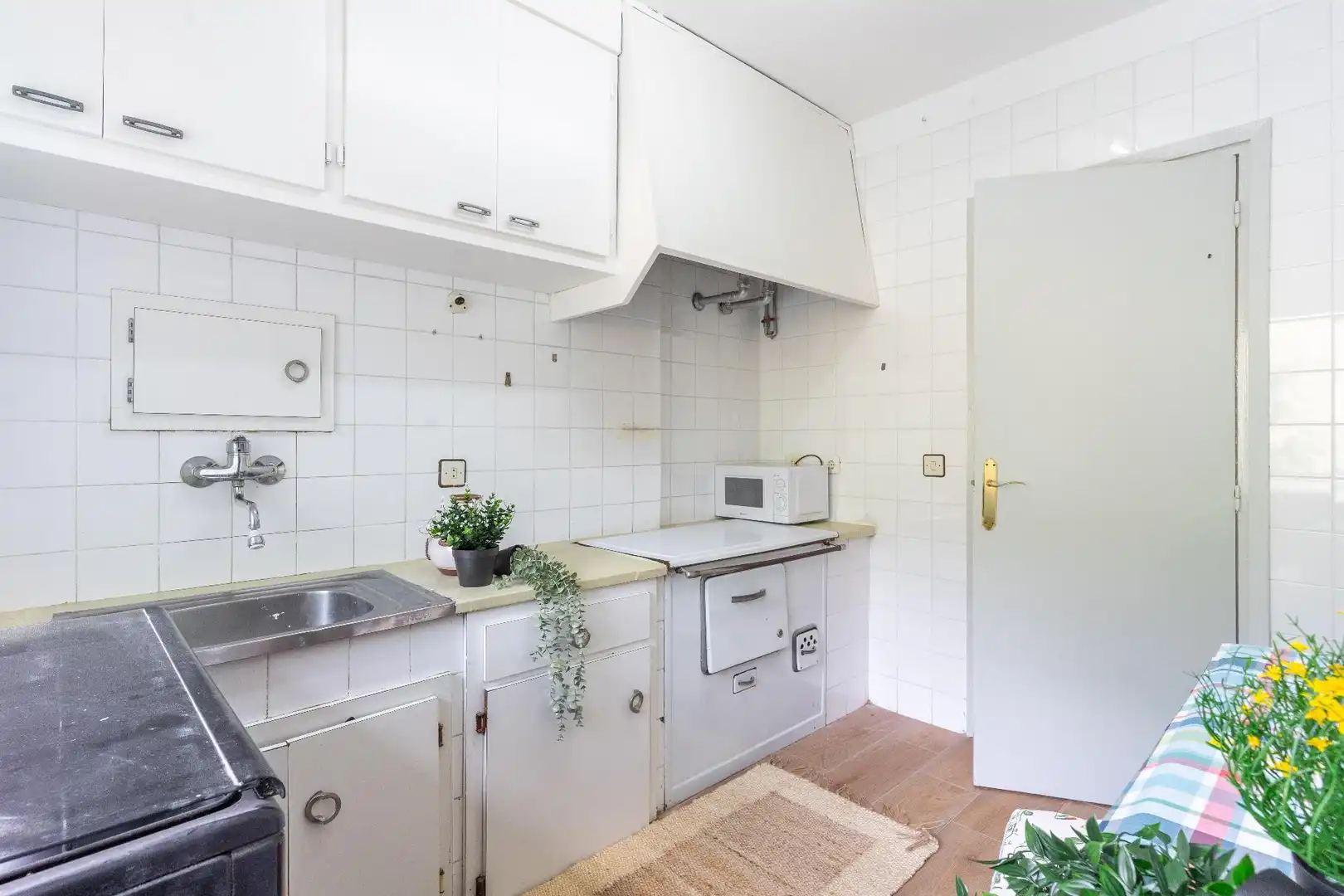 Kitchen of Flat for sale in Aller  with Terrace, Storage room and Furnished