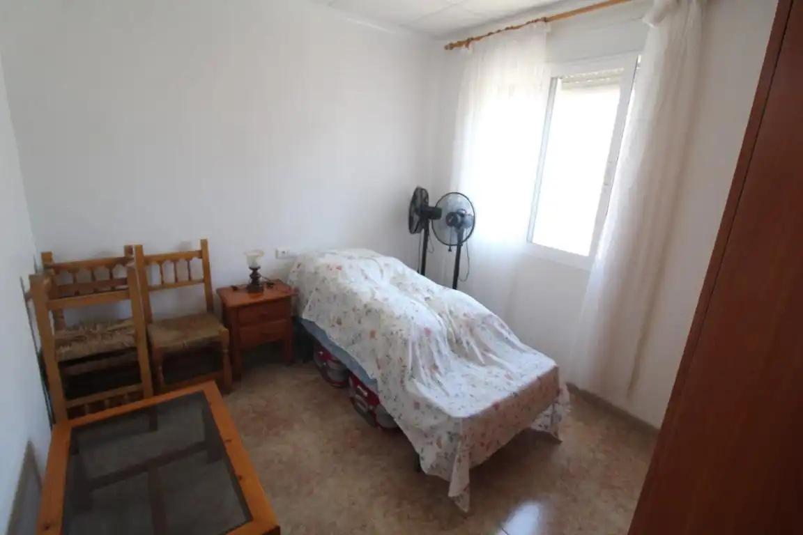 Habitación de Casa adosada en venta en Torrevieja con Aire acondicionado, Jardín privado y Terraza