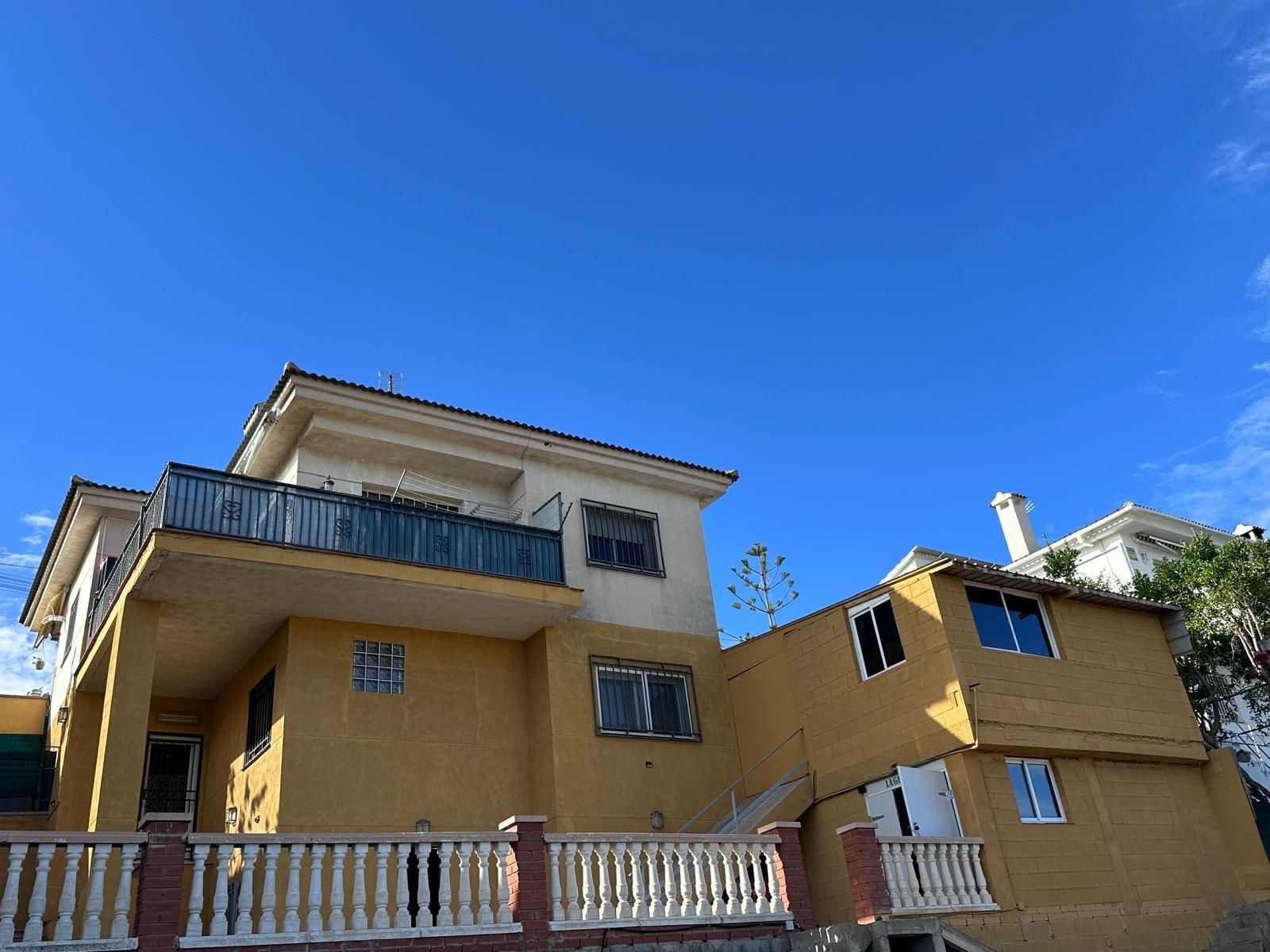 Vista exterior de Casa o chalet en venta en Calafell con Jardín privado y Terraza