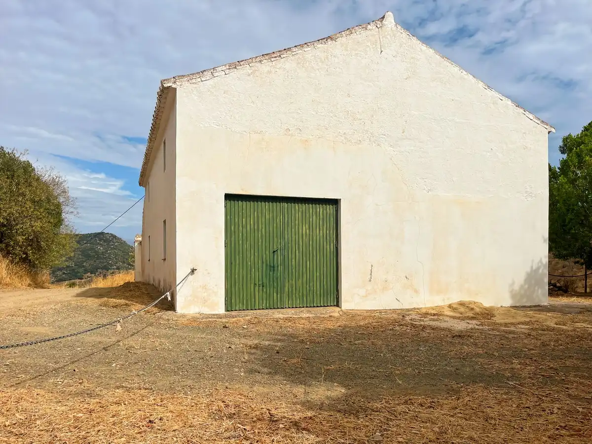Außenansicht von Country house zum Verkauf in Málaga mit Abstellraum