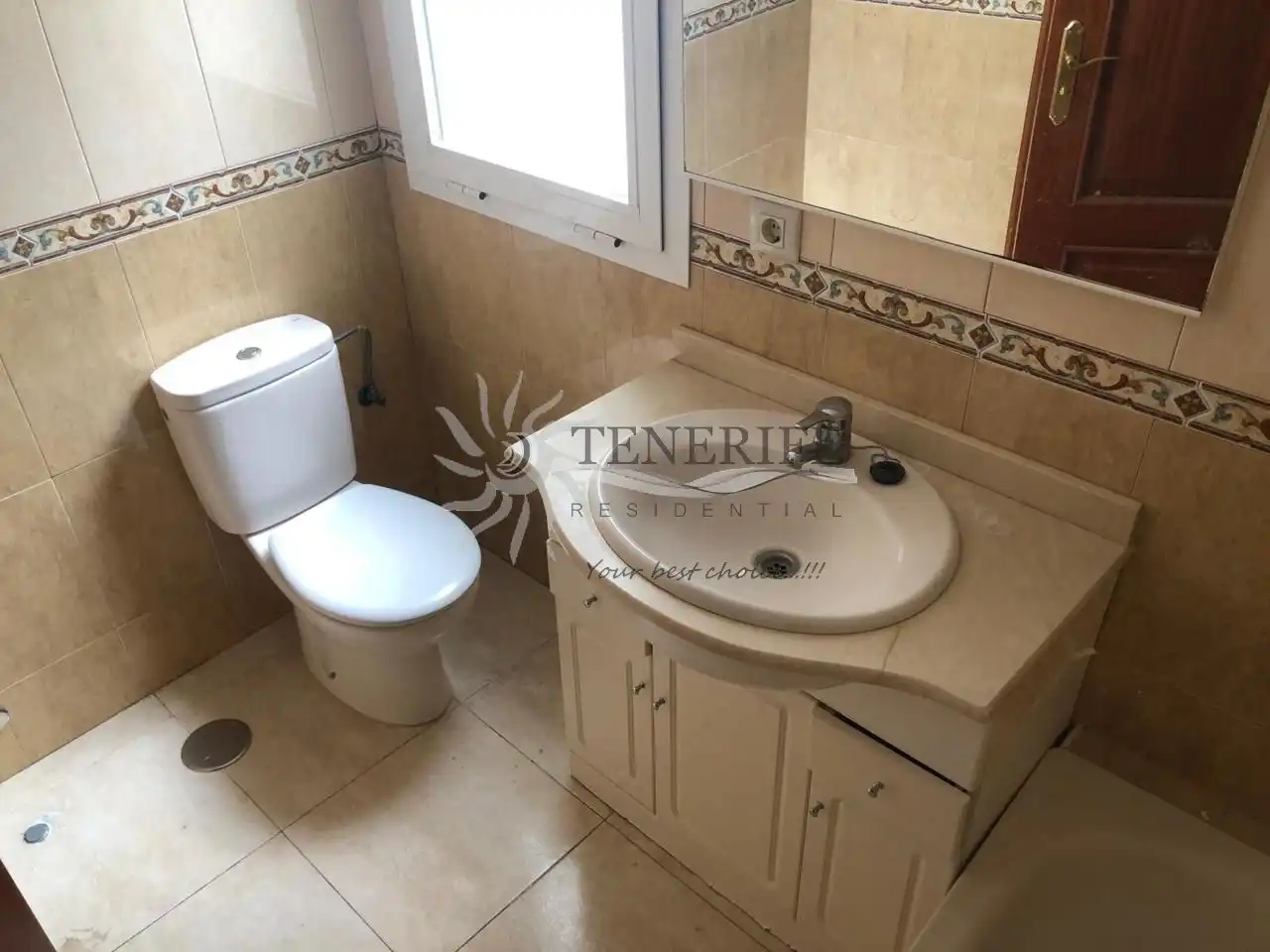 Bathroom of Flat for sale in Granadilla de Abona  with Terrace