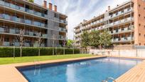 Swimming pool of Flat for sale in Sant Cugat del Vallès  with Air Conditioner, Heating and Terrace