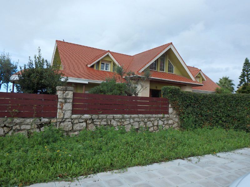 Vista exterior de Casa o xalet en venda en Santander amb Aire condicionat, Calefacció i Terrassa