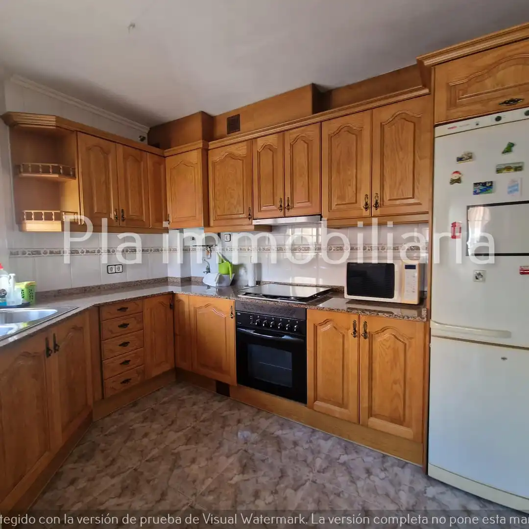 Cocina de Dúplex en venta en Sant Boi de Llobregat con Terraza, Amueblado y Horno