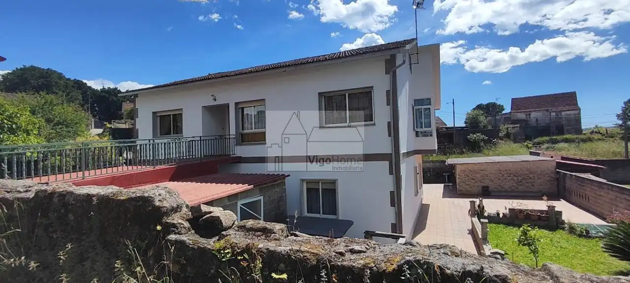 House with garden for sale in MOUREIRA