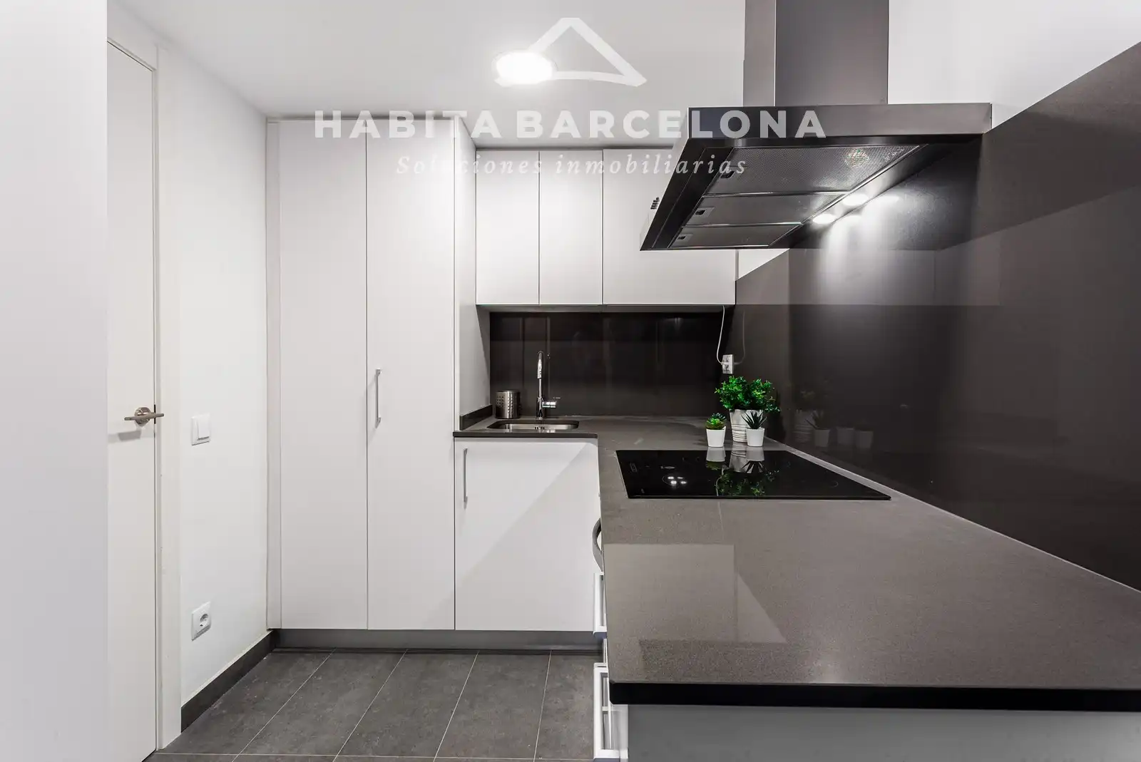 Cocina de Piso de alquiler en Ciutat Vella