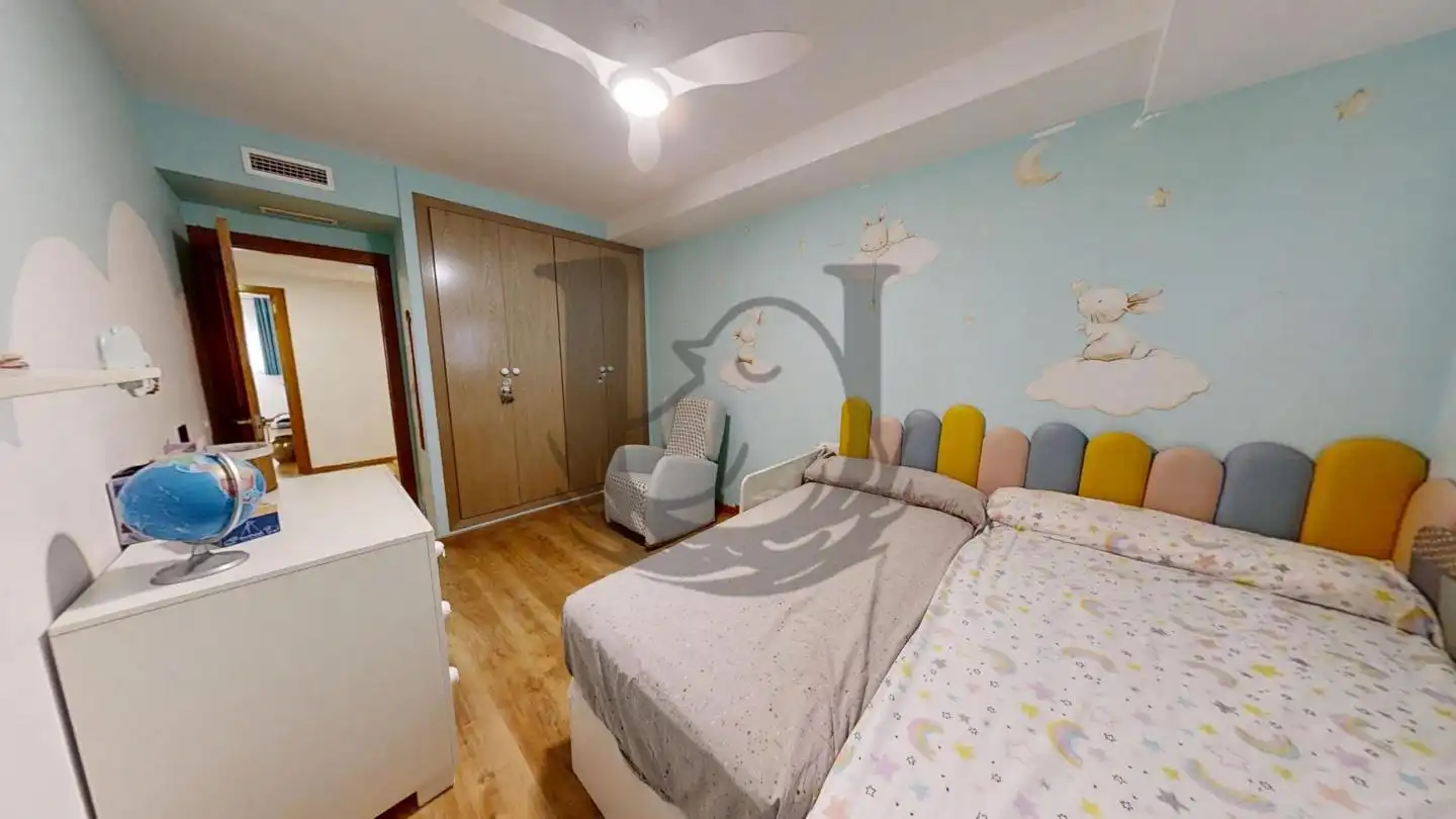 Bedroom of Attic for sale in Silla  with Air Conditioner, Heating and Terrace