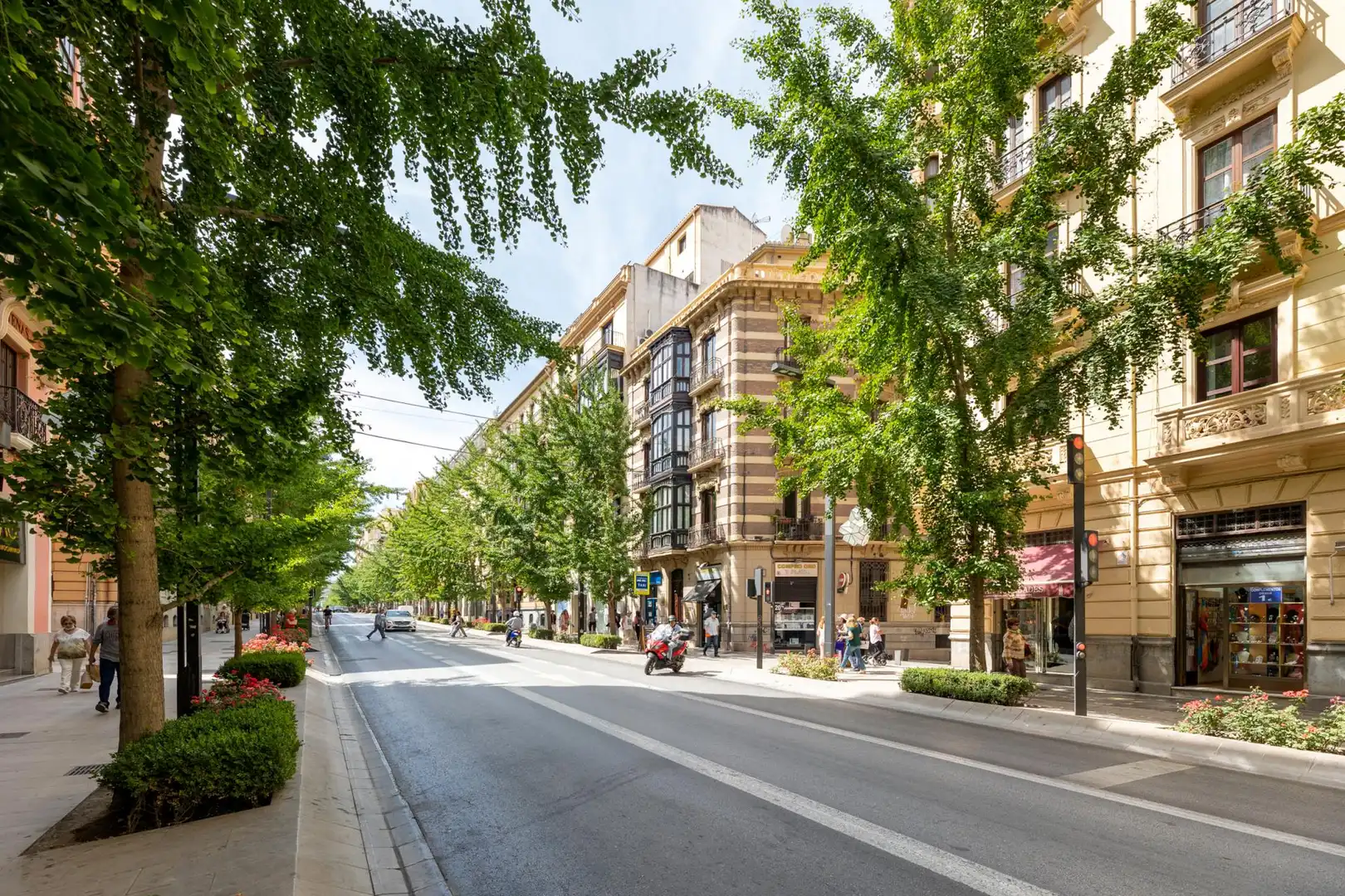 Vista exterior de Apartament en venda en Granada