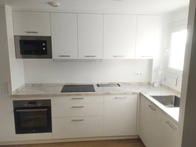 Piso en Alquiler en Calle Diego Fernández Herrera en Madre de Dios