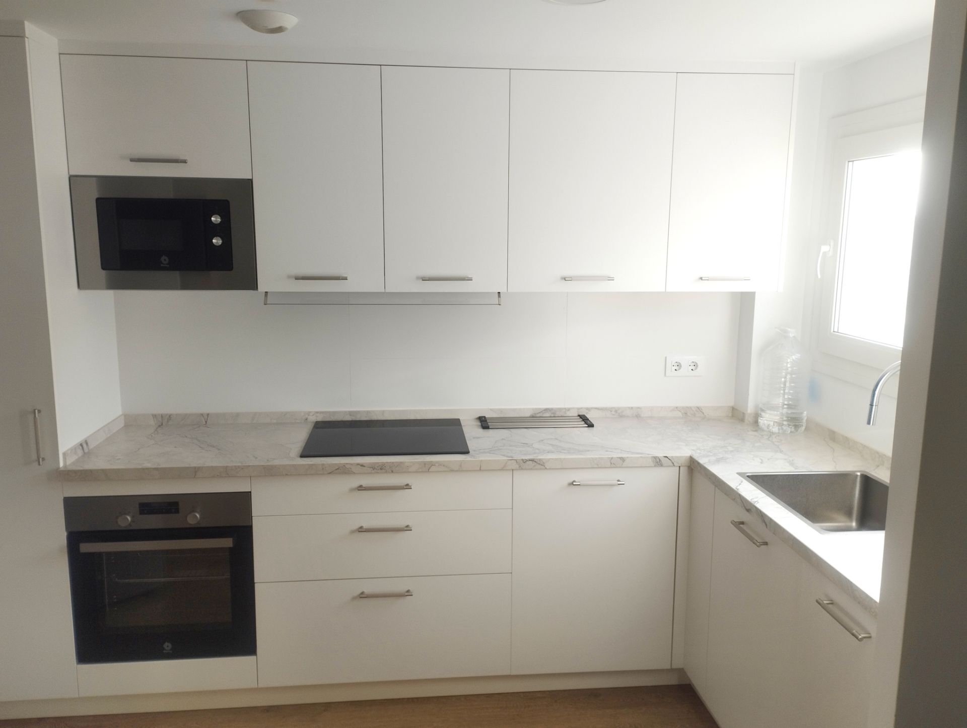 Kitchen of Flat to rent in Jerez de la Frontera  with Air Conditioner, Furnished and Oven