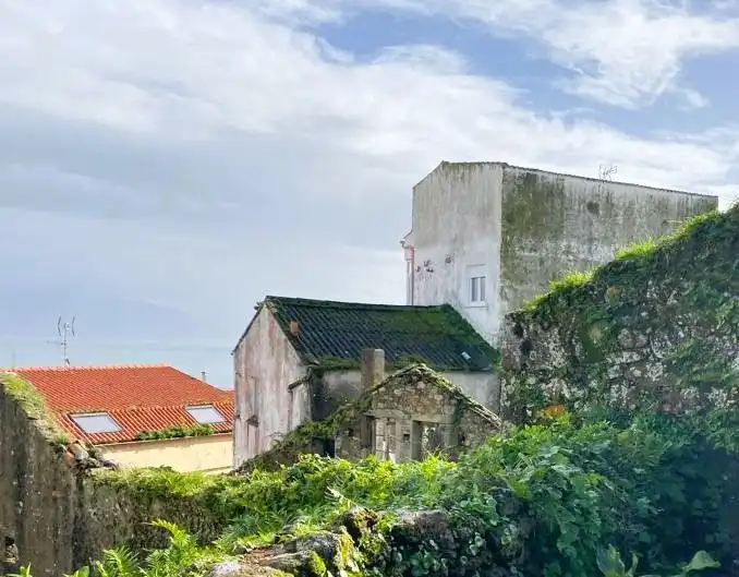 Vista exterior de Finca rústica en venda en Fisterra amb Jardí privat