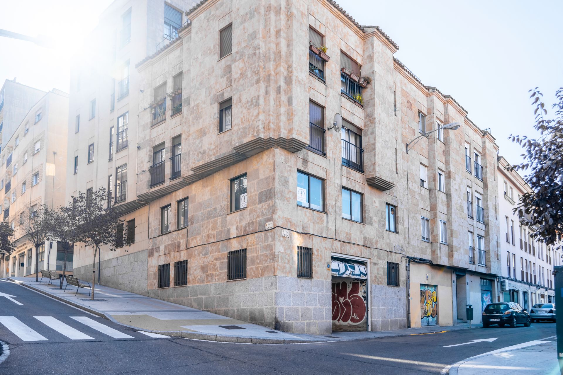 Exterior view of Garage for sale in Salamanca Capital