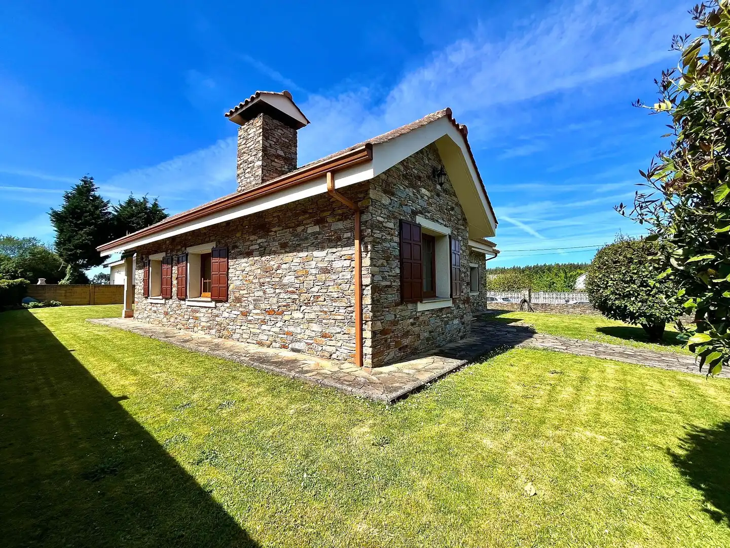Außenansicht von Haus oder Chalet zum Verkauf in Valdoviño mit Heizung, Privatgarten und Abstellraum