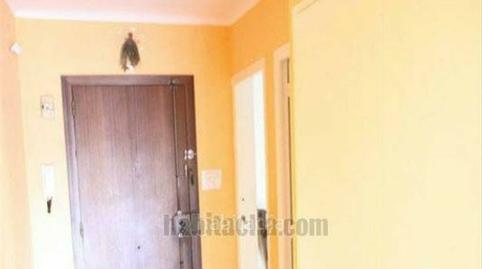 Foto 4 de Pis en venda a Carrer de la Valira, Les Arenes - La Grípia  Can Montllor, Barcelona