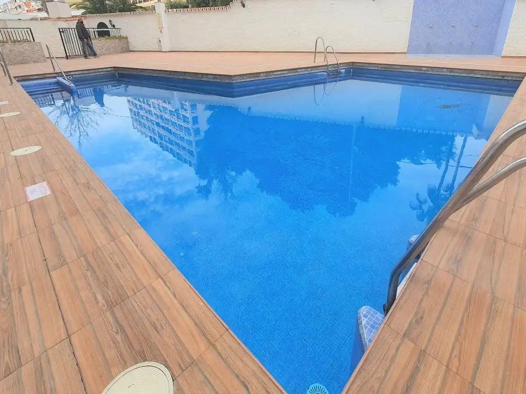 Study for sale in La Carihuela - Los Nidos