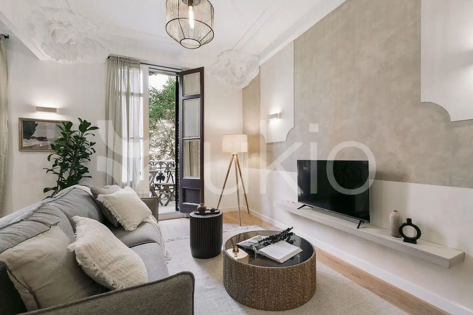 Living room of Study for rent in Barcelona  with Air Conditioner, Heating and Furnished