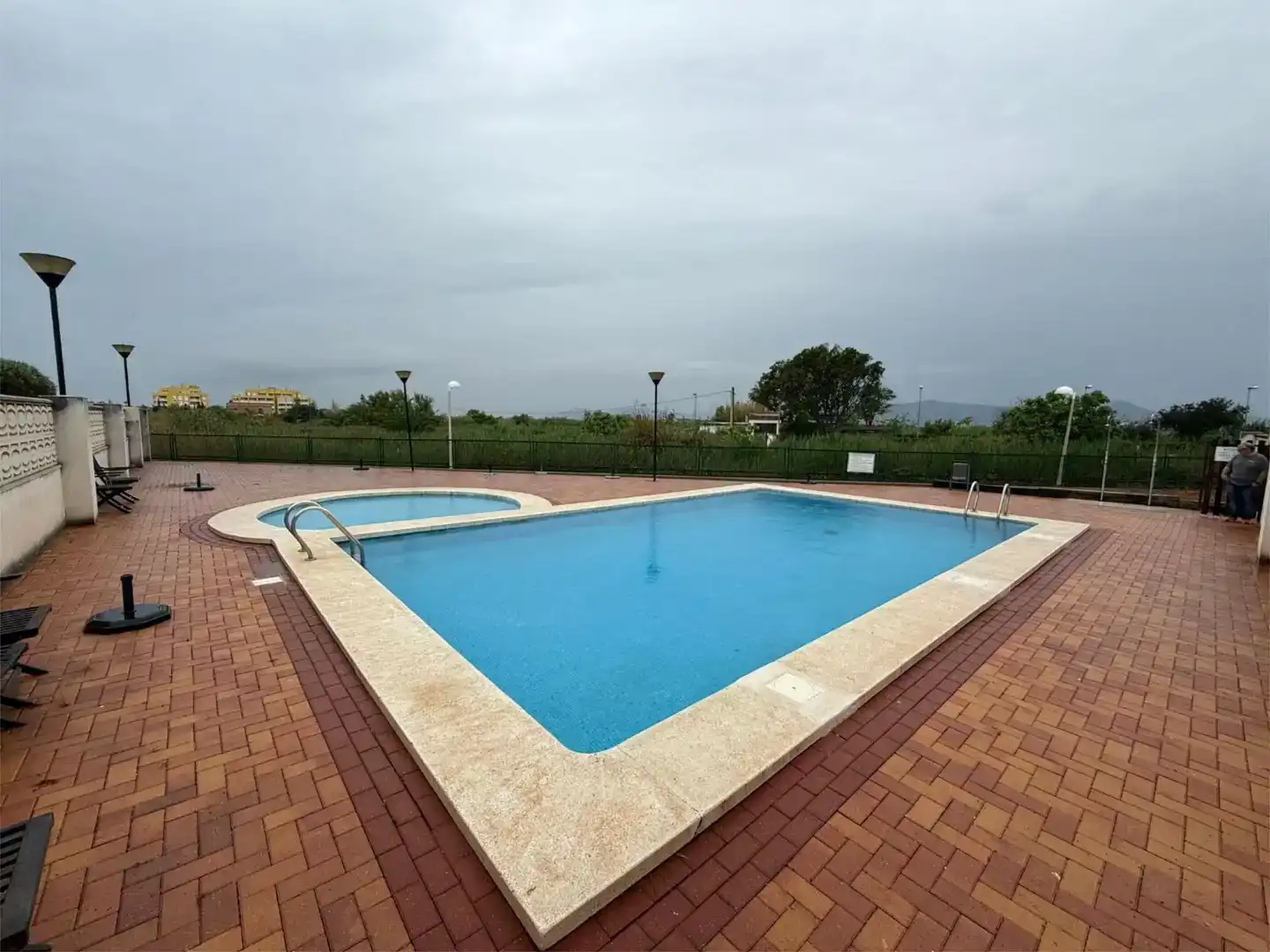 Piscina de Pis en venda en Sagunto / Sagunt amb Aire condicionat, Piscina i Balcó