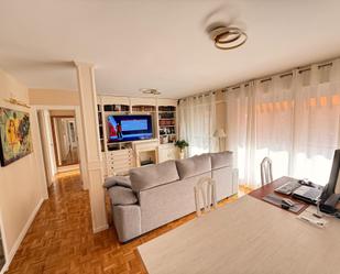 Living room of Flat to rent in  Madrid Capital  with Air Conditioner, Heating and Terrace