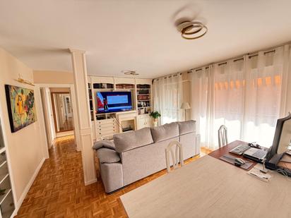 Living room of Flat to rent in  Madrid Capital  with Air Conditioner, Heating and Terrace