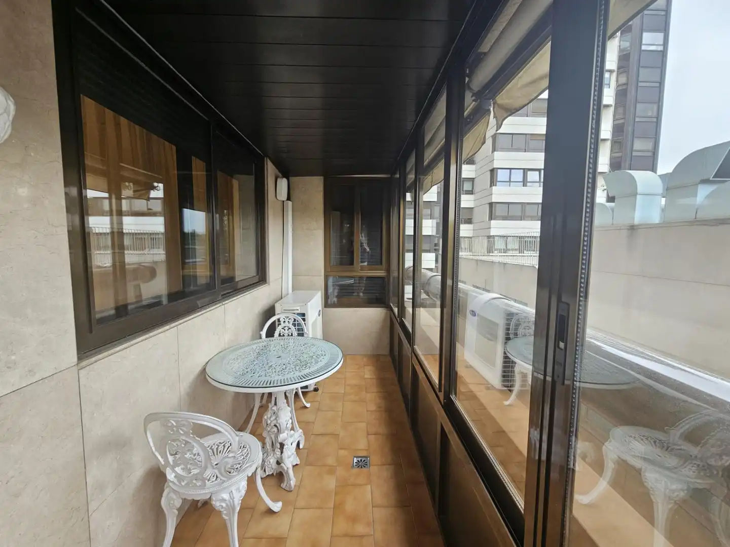 Terrassa de Pis de lloguer en Valencia amb Aire condicionat, Calefacció i Moblat
