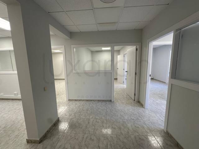 Oficina en Alquiler en Dreta de l'Eixample